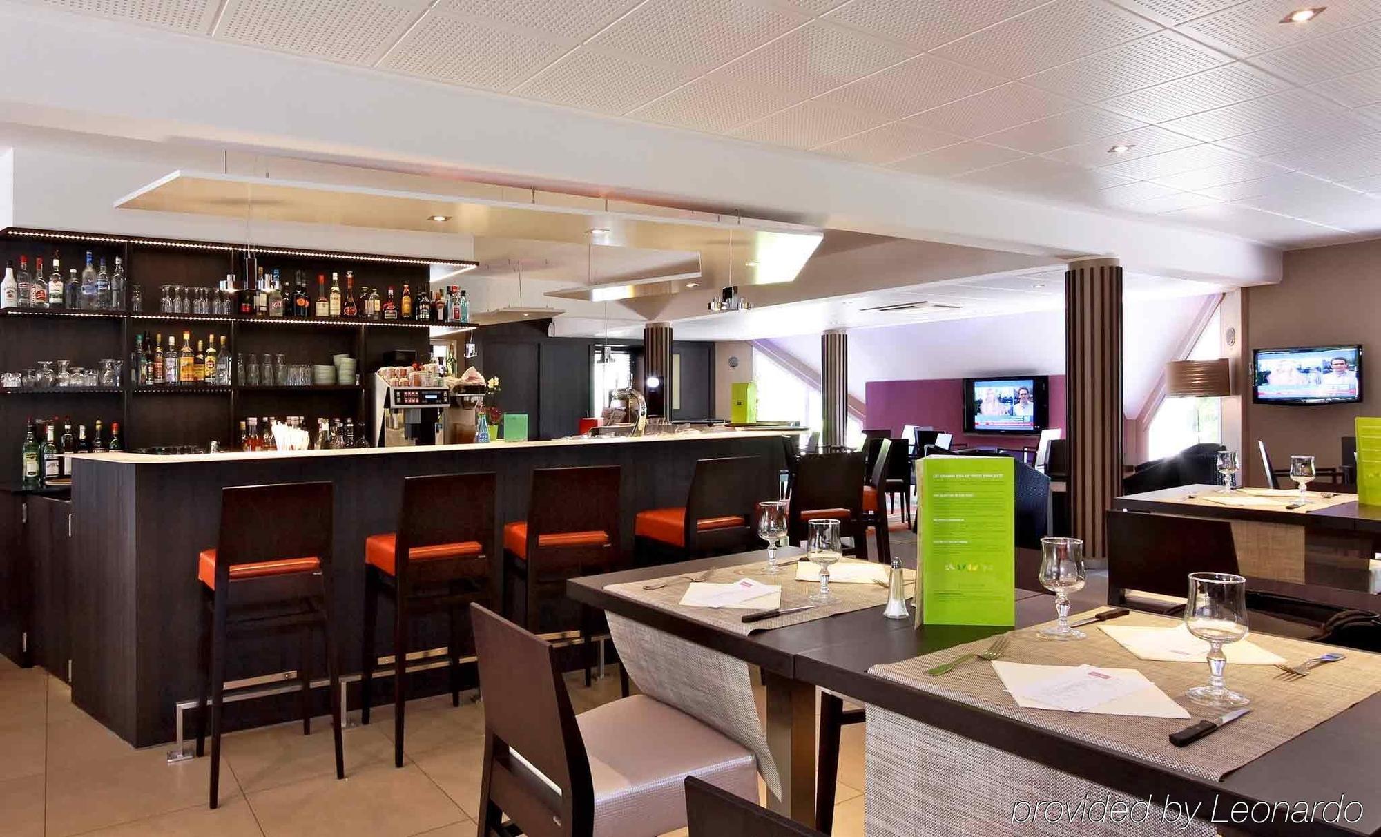 Mercure Hexagone Luxeuil מסעדה תמונה