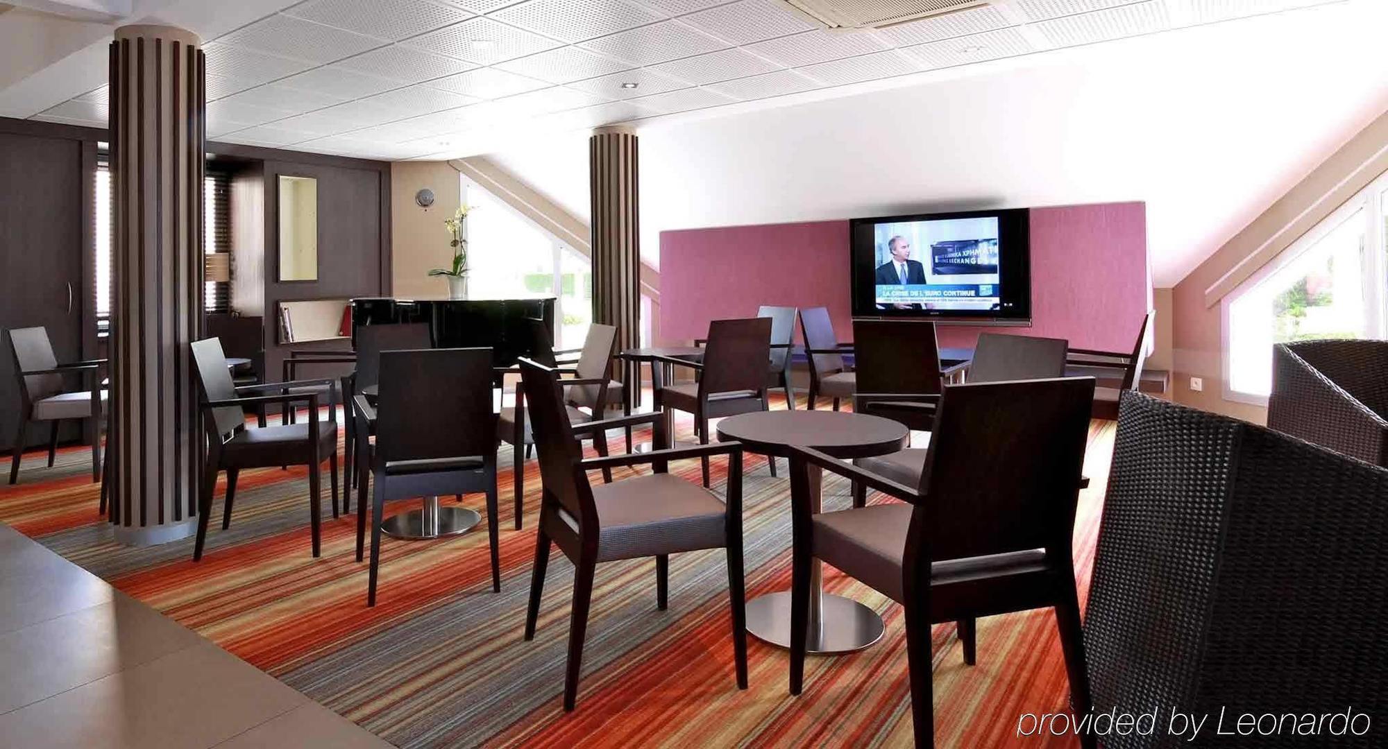 Mercure Hexagone Luxeuil מסעדה תמונה